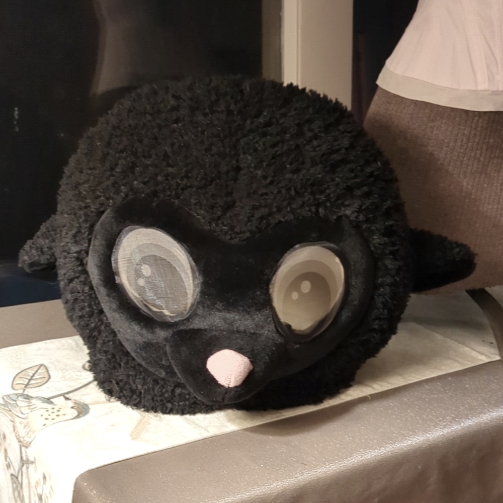 Halloween Maskimals Black Sheep Mask. Rare
